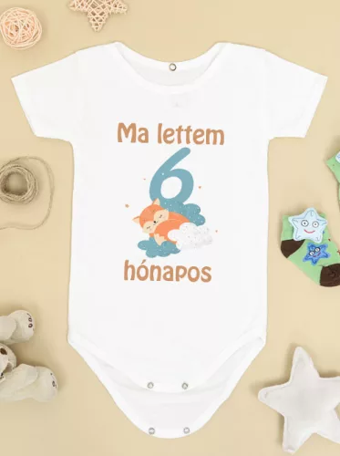Baba_Ajándék_Feliratos_Body_6_hónapos_lettem_rókás