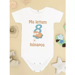 Baba_Ajándék_Feliratos_Body_8_hónapos_lettem_rókás