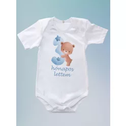 Baba_Ajándék_Macis_body_kisfiúknak_3_hónapos_lettem