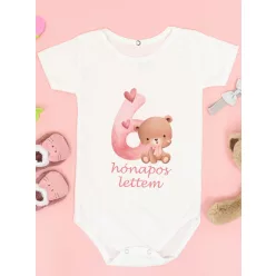 Baba_Ajándék_Macis_body_kislánynak_6_hónapos_lettem