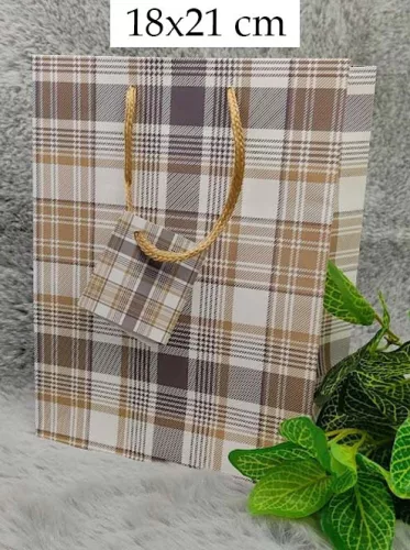 Ajándéktasak_kockás_szürke/drapp_színben__Webshop