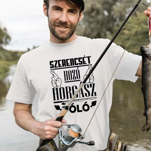 Pecás_ajándék_Szerencsét_hozó_horgász_póló_