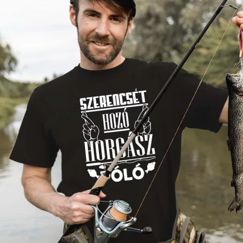 Pecás_ajándék_Szerencsét_hozó_horgász_póló_