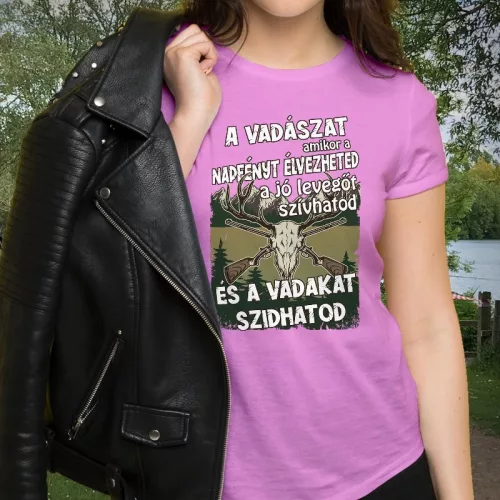 Vicces_vadász_női_póló_Vadakat_szidhatod_