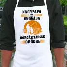 Horgásztársnak_kötény_Nagypapa_és_unokája_