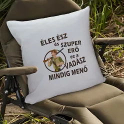Ajándék_vadásznak_Éles_ész_szuper_erő_párna_