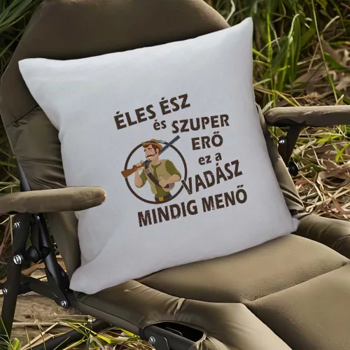 Ajándék_vadásznak_Éles_ész_szuper_erő_párna_