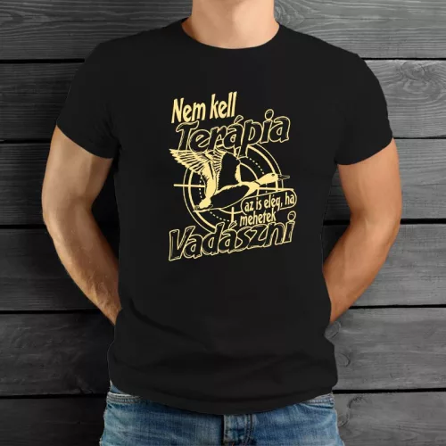 Feliratos_vadász_póló_Nem_kell_terápia_