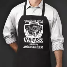 Szarvasos_kötény_Vadász_leszek_amíg_élek_
