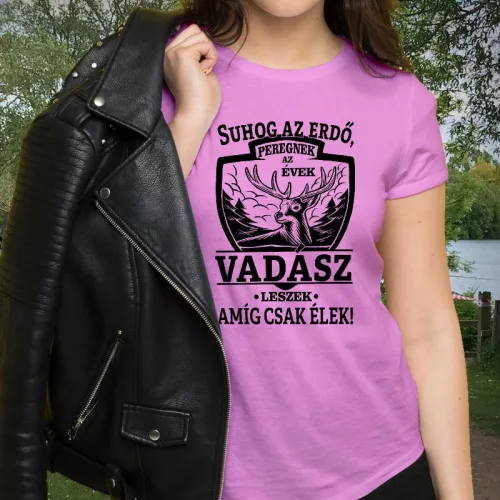 Szarvasos_női_póló_Vadász_leszek_amíg_élek_