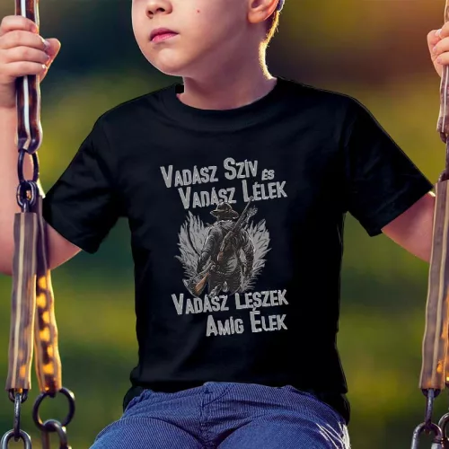 Vadász_ajándék_Vadász_szív_és_lélek_gyerek_póló