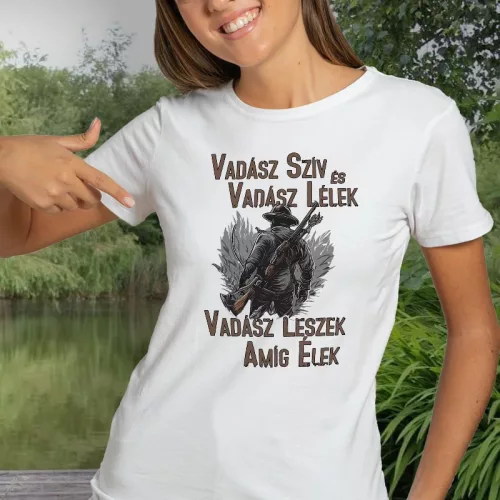 Vadász_ajándék_Vadász_szív_és_lélek_női_póló