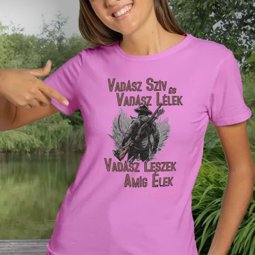Vadász_ajándék_Vadász_szív_és_lélek_női_póló
