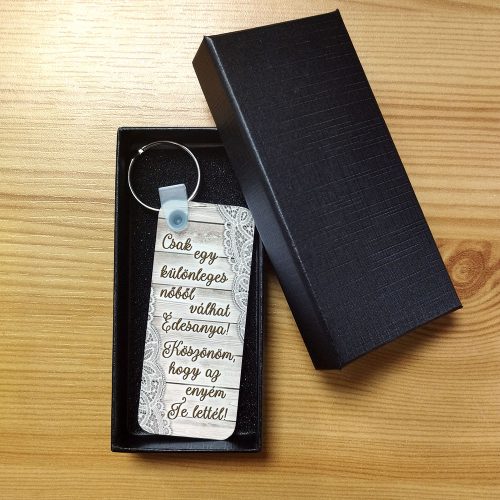 Kulcstartó_Édesanyáknak_Különleges_nő_