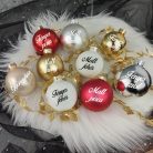 Saját_neves_karácsonyfadísz_gömb_Karácsonyi_ajándékok_