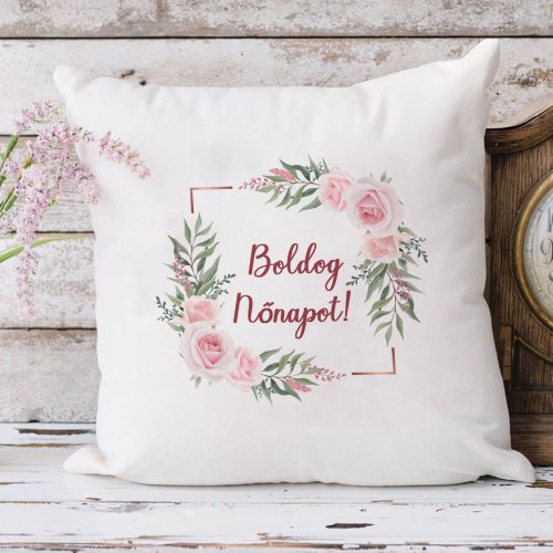 Rózsa_mintás_párna_nőnapra_Ajándék_nőnapra_