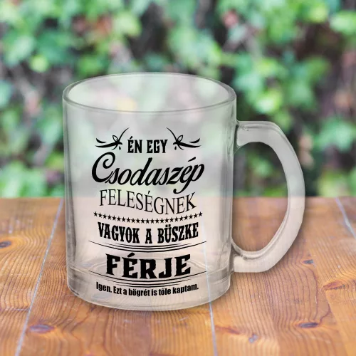 Bögre_férfiaknak_Feleség_büszke_férje_