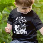 Ajándékötlet_vadásznak_Legendás_vadász_gyerek_póló
