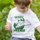 Ajándékötlet_vadásznak_Legendás_vadász_gyerek_póló