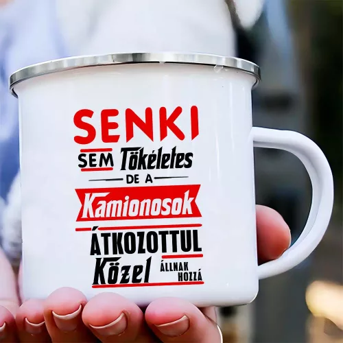 Kamionos_ajándék_Senki_sem_tökéletes_bögre_