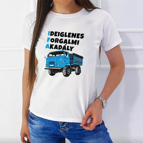 Vicces_IFA_női_póló_Forgalmi_akadály_