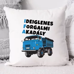 Vicces_IFA_párna_Forgalmi_akadály_