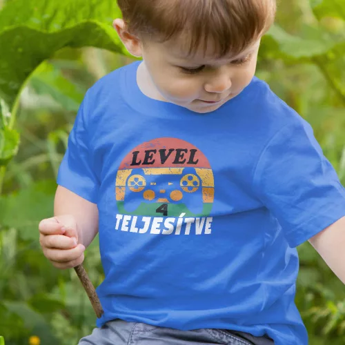 Szülinapi_gamer_gyerek_póló_Szint_teljesítve