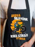 Kötény motorosoknak_Nincs szükség utakra