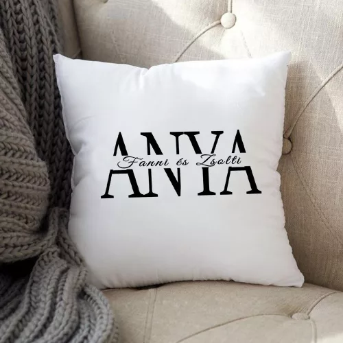 Anyák_napi_ajándék_Gyermekek_nevével_párna_