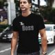Póló_főnöknek_The_Boss_