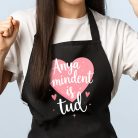 Feliratos_kötény_anyáknak_Anya_mindent_tud_