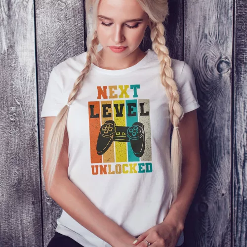 Next_Level_női_póló_Születésnapi_gamer_ajándék