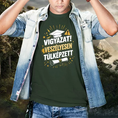 Diplomás_póló_Veszélyesen_túlképzett
