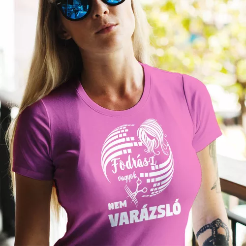Női_póló_fodrászoknak_Nem_vagyok_varázsló_