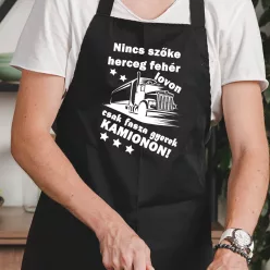 Nincs_szőke_herceg_Kamionos_mintás_kötény_
