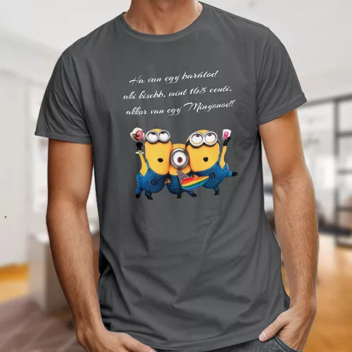 Vicces_ajándék_barátoknak_Minyon_póló_