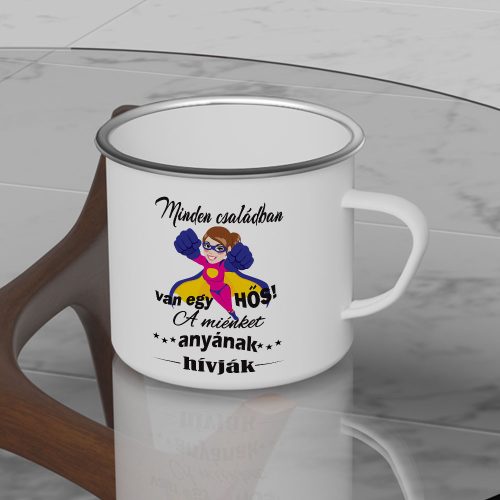 Feliratos_bögre_anyának_Egy_hős_anya__