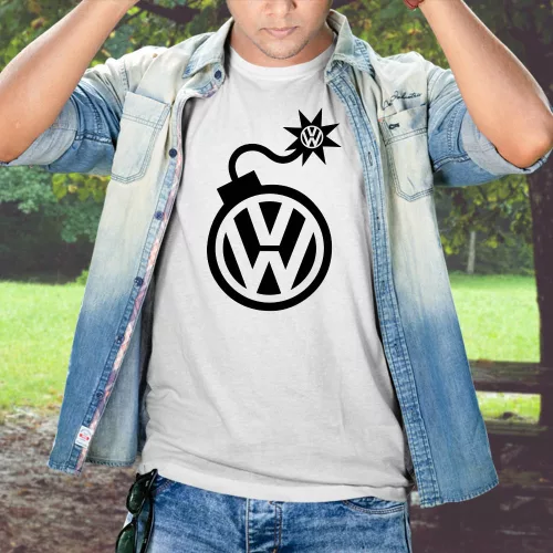 Ajándék_autósoknak_Volkswagen_bomba_póló_