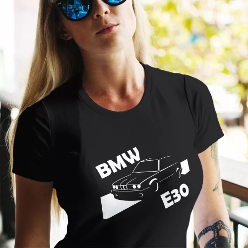 Autós_ajándékok_BMW_E30_női_póló_