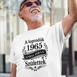 Évszámos_ajándék_A_legendák_születtek_póló_