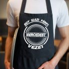 Mercedes_kötény_Igazi_férfi_mercit_vezet_