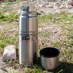 Egyedi_kamionos_termosz_Vezess_óvatosan_