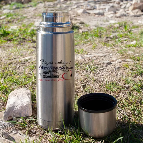 Egyedi_kamionos_termosz_Vezess_óvatosan_