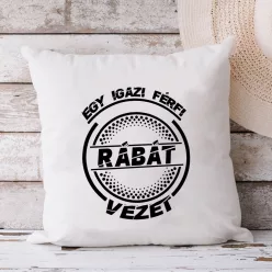 Traktoros_párna_Igazi_férfi_Rábát_vezet_