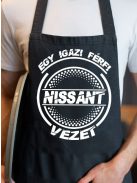 Nissanos kötény_Igazi férfi Nissant vezet