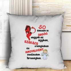 Vicces_szülinapi_párna_Ördög_az_ágyban_