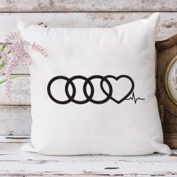 Audi_ajándék_I_Love_Audi_feliratos_párna_