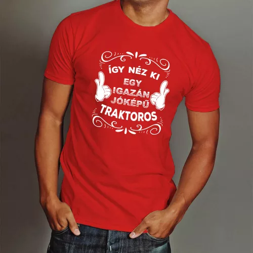 Ajándék_férfiaknak_Jóképű_traktoros_póló_