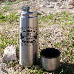 Ajándék_férfiaknak_Jóképű_traktoros_termosz_