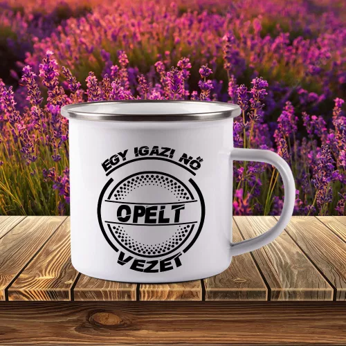 Opel_bögre_Igazi_nő_opelt_vezet_